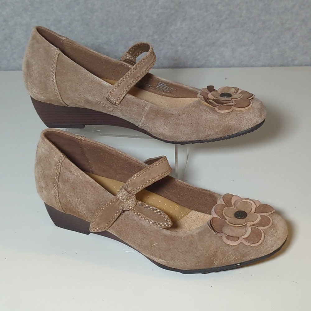 Earth Spirit Womens Suede Mary Jane Wedge Flower Detail Shoes